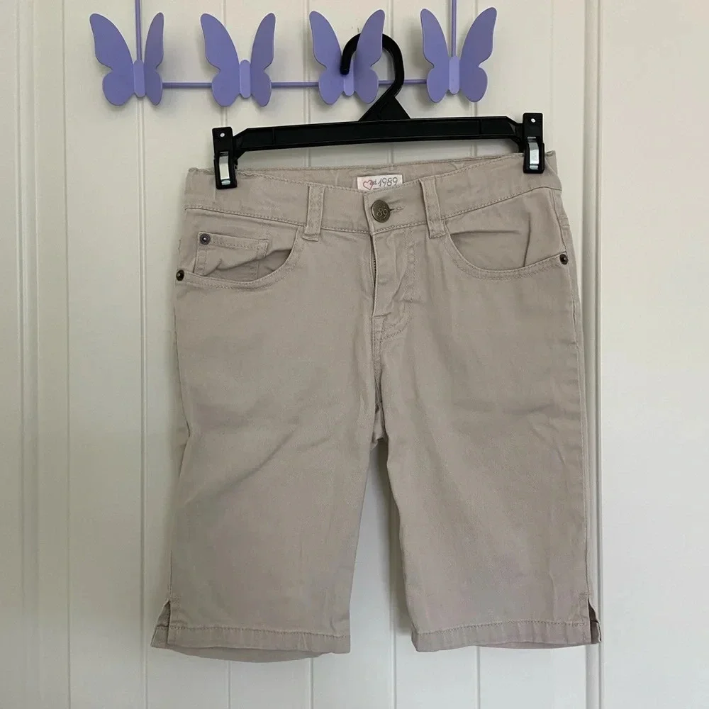 Children’s Place girl’s‎ tan khaki stretch shorts — size 10